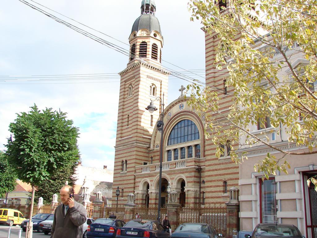 Central City Ap Sibiu Buitenkant foto