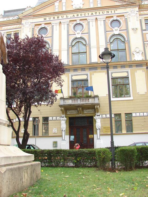 Central City Ap Sibiu Buitenkant foto